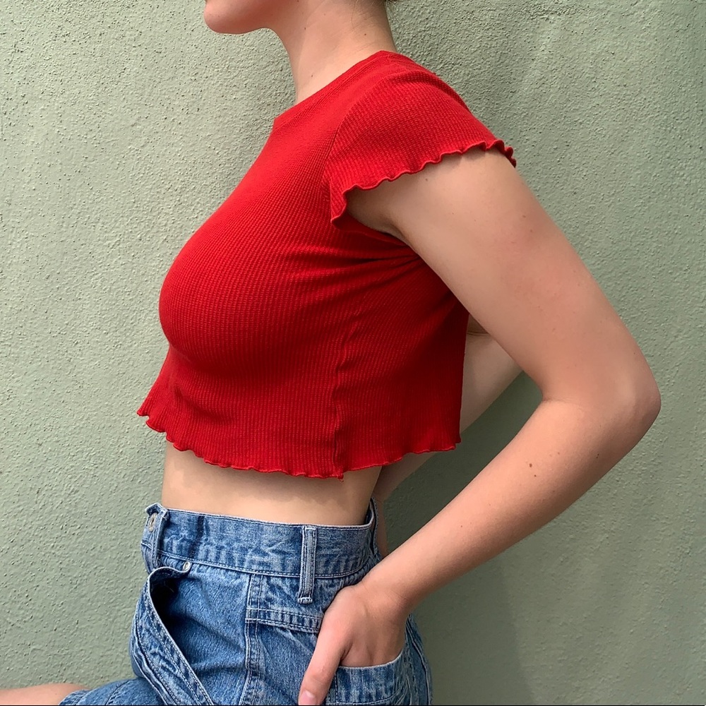 Brandy Melville Red Ruffle Crop Top 💋 - Picture 5 of 6